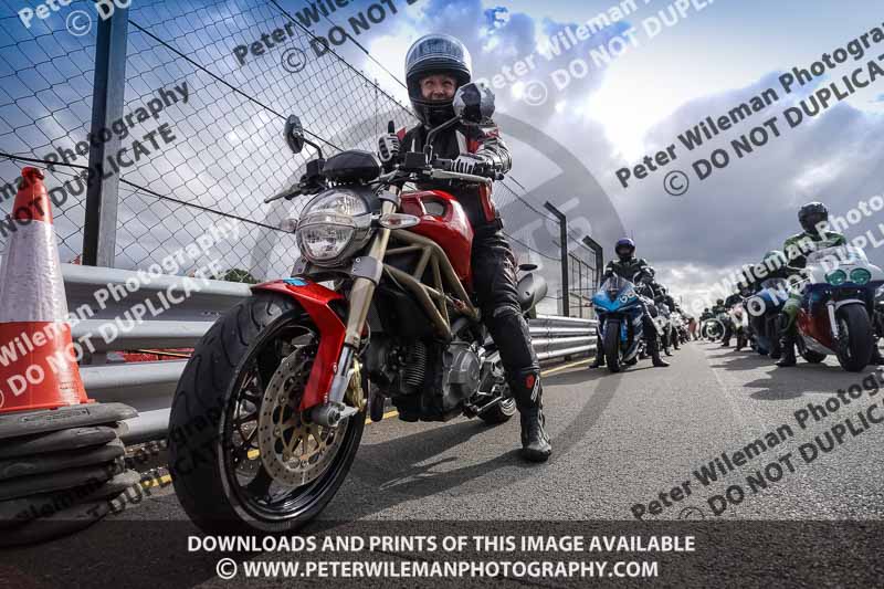 donington no limits trackday;donington park photographs;donington trackday photographs;no limits trackdays;peter wileman photography;trackday digital images;trackday photos